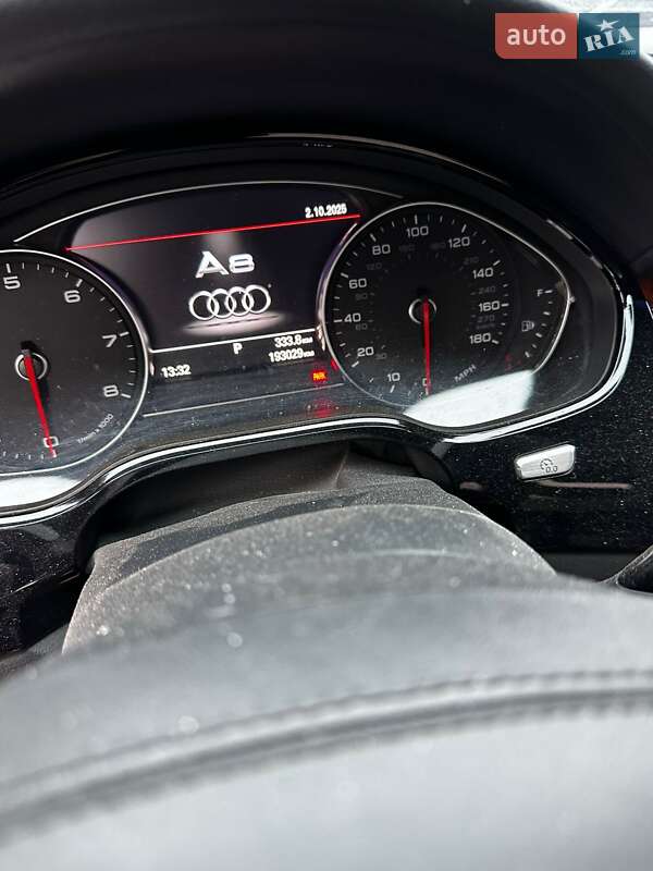 Седан Audi A8 2012 в Киеве