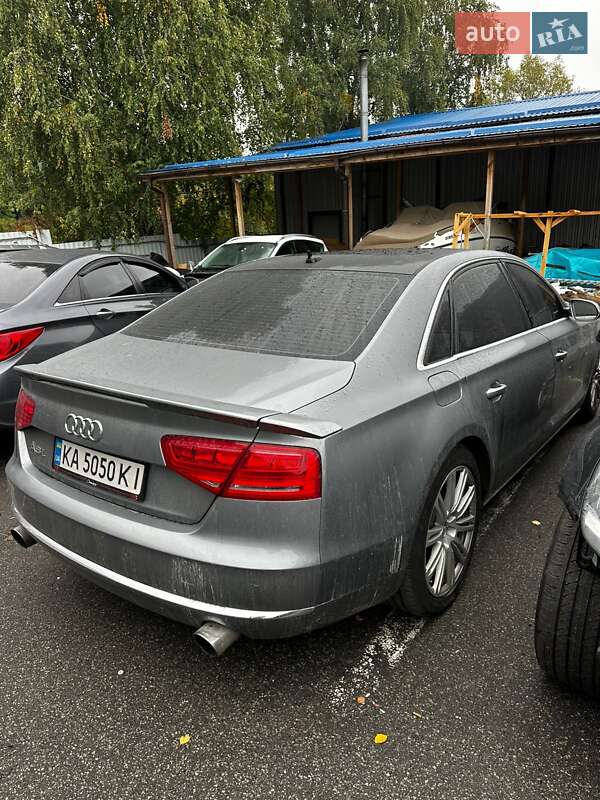 Седан Audi A8 2012 в Киеве