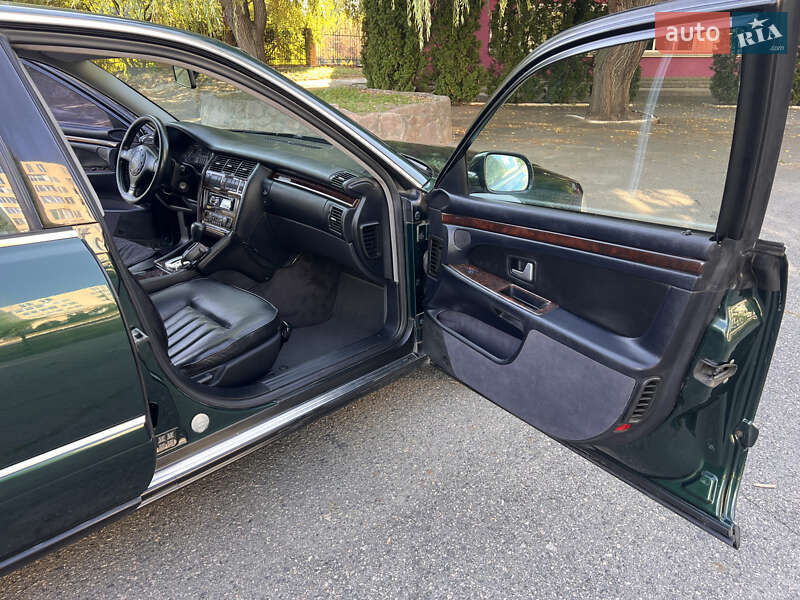 Седан Audi A8 1997 в Киеве