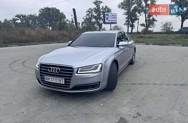 Седан Audi A8 2016 в 