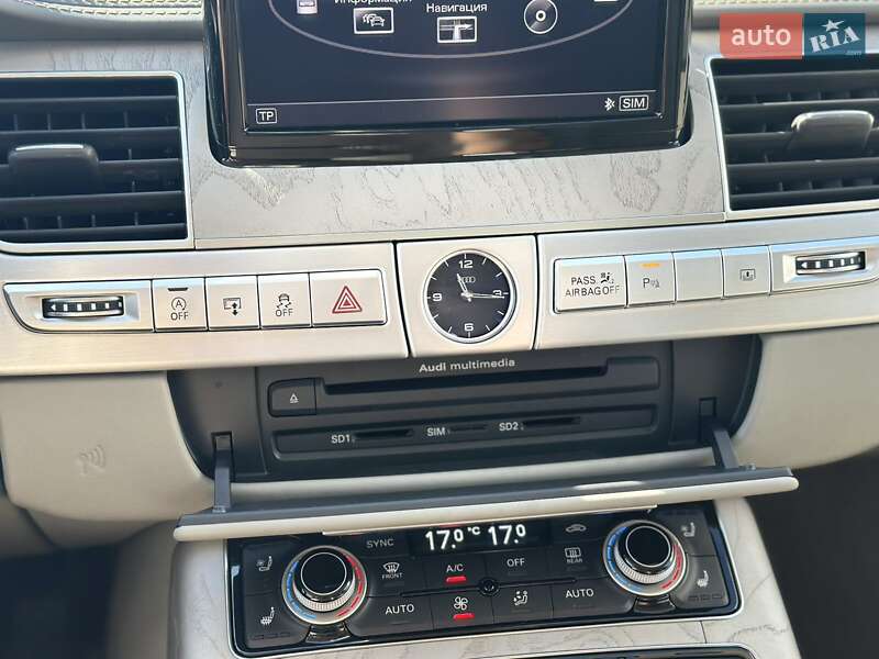 Седан Audi A8 2015 в Полтаве