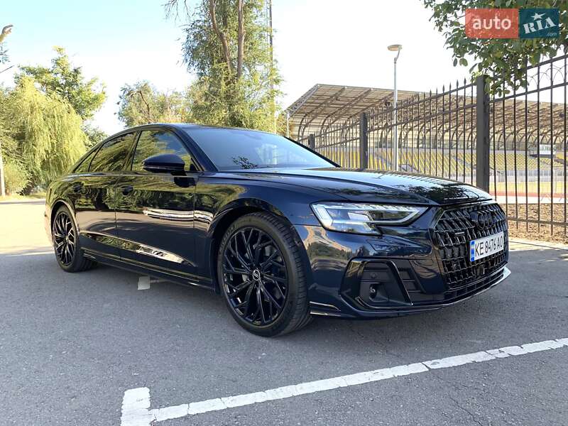 Седан Audi A8 2023 в Кривом Роге