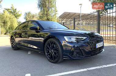 Седан Audi A8 2023 в 