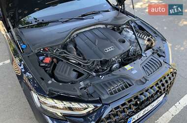 Седан Audi A8 2023 в 