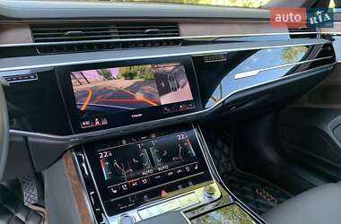 Седан Audi A8 2023 в 