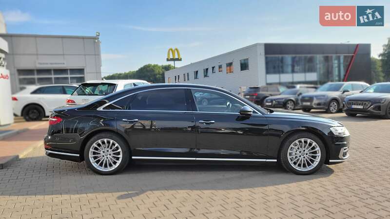 Седан Audi A8 2018 в Хмельницькому