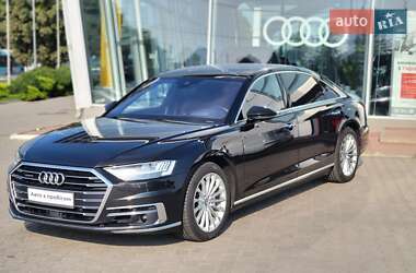 Седан Audi A8 2018 в 