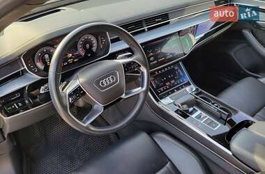 Седан Audi A8 2018 в 