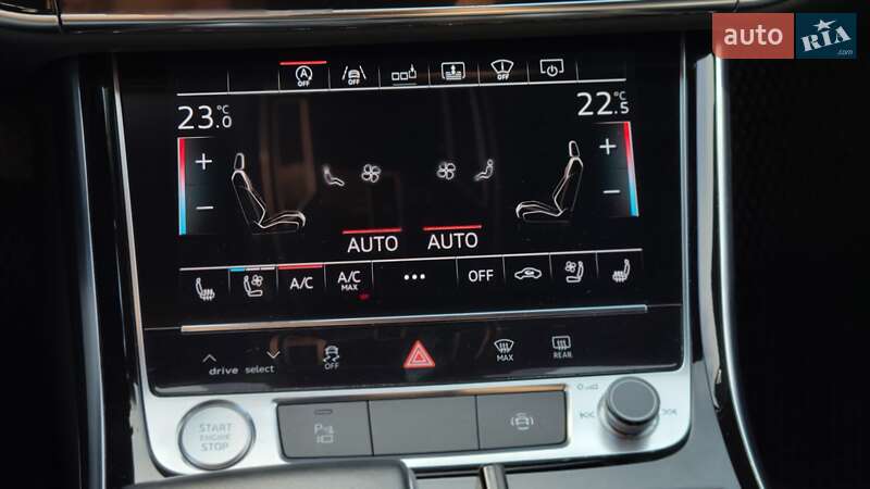 Седан Audi A8 2018 в Хмельницькому