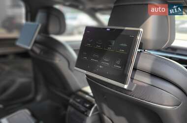 Седан Audi A8 2018 в 