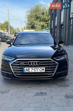 Седан Audi A8 2021 в 