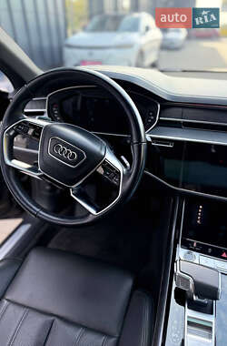 Седан Audi A8 2021 в 
