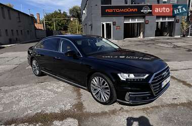 Седан Audi A8 2018 в Дніпрі