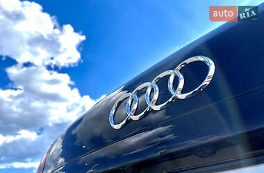 Седан Audi A8 2009 в 