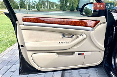 Седан Audi A8 2009 в 