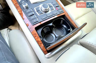 Седан Audi A8 2009 в 