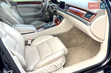Седан Audi A8 2009 в 
