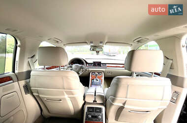 Седан Audi A8 2009 в 