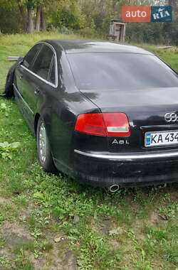 Седан Audi A8 2004 в 
