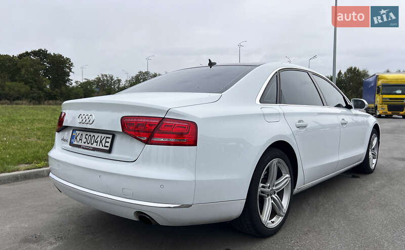 Седан Audi A8 2012 в Киеве
