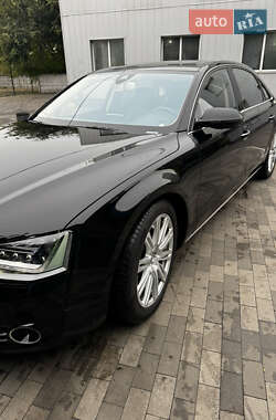 Седан Audi A8 2011 в 