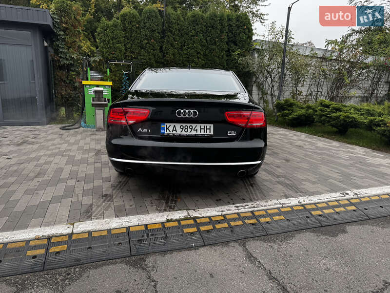 Седан Audi A8 2011 в Києві