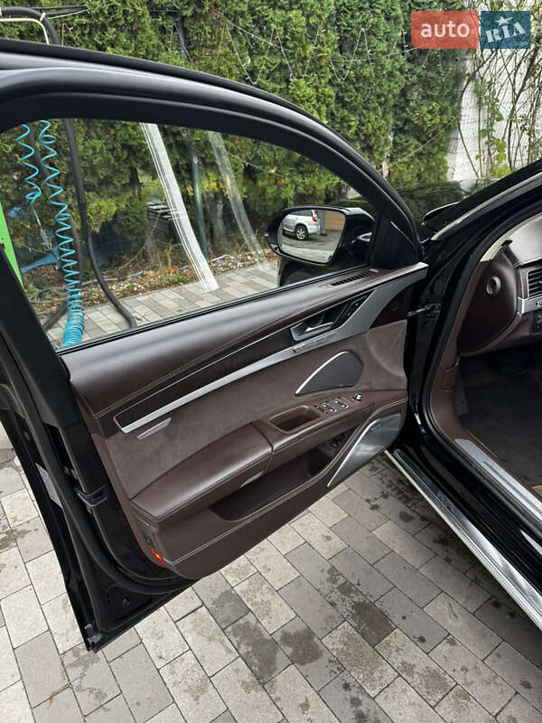 Седан Audi A8 2011 в Києві