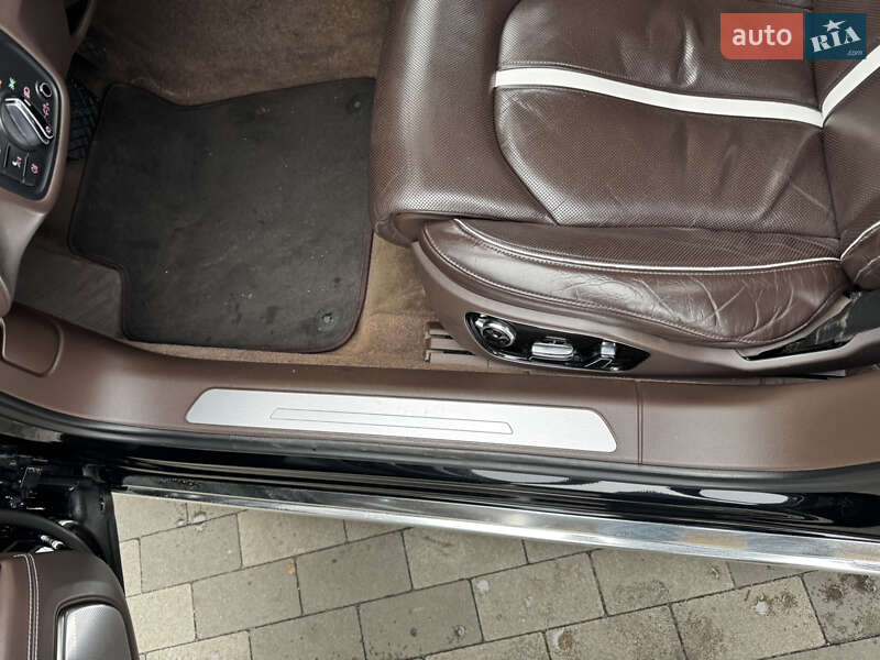 Седан Audi A8 2011 в Києві