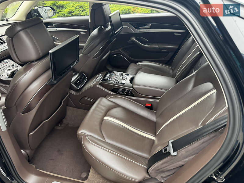 Седан Audi A8 2011 в Києві