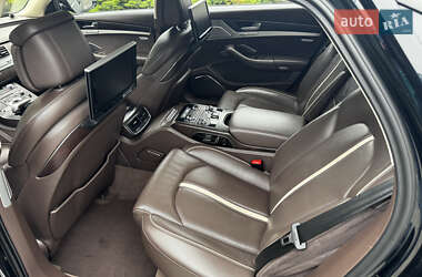 Седан Audi A8 2011 в 