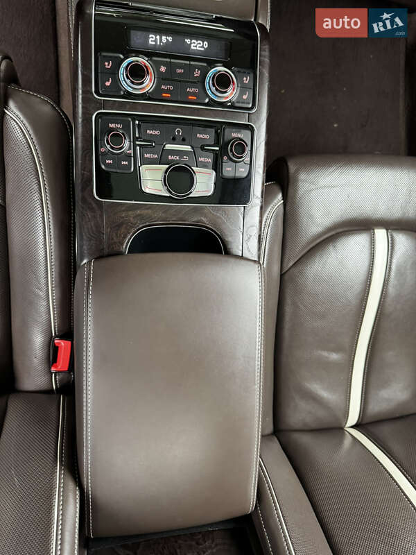 Седан Audi A8 2011 в Києві