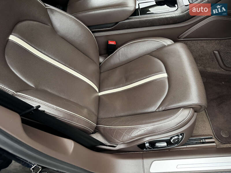 Седан Audi A8 2011 в Києві