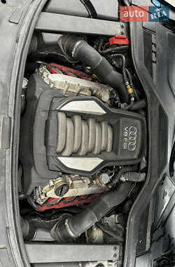 Седан Audi A8 2011 в 
