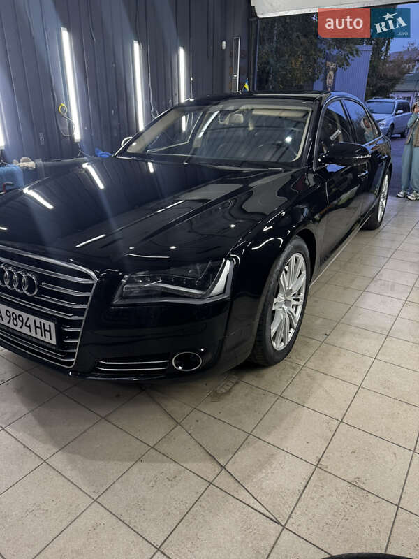 Седан Audi A8 2011 в Києві