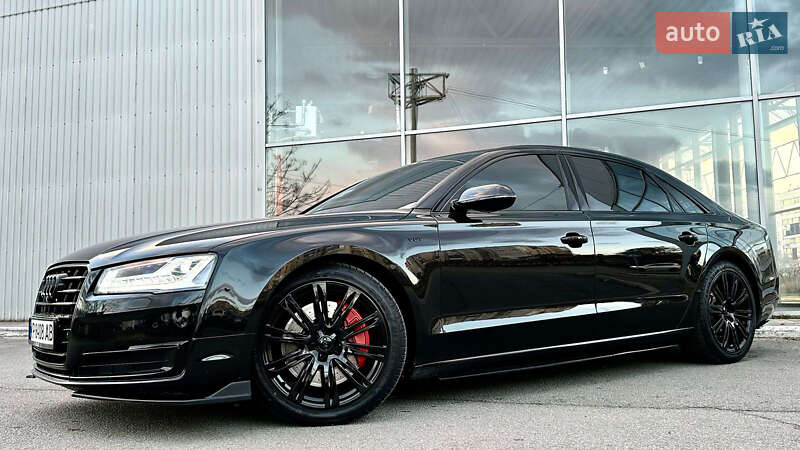 Седан Audi A8 2013 в Днепре