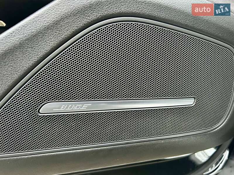 Седан Audi A8 2014 в Киеве