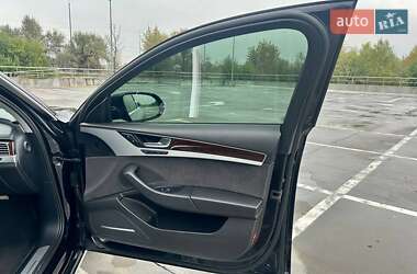 Седан Audi A8 2014 в 