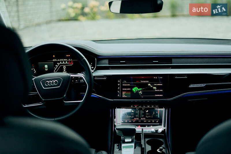 Седан Audi A8 2019 в Ровно