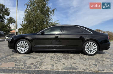 Седан Audi A8 2013 в 