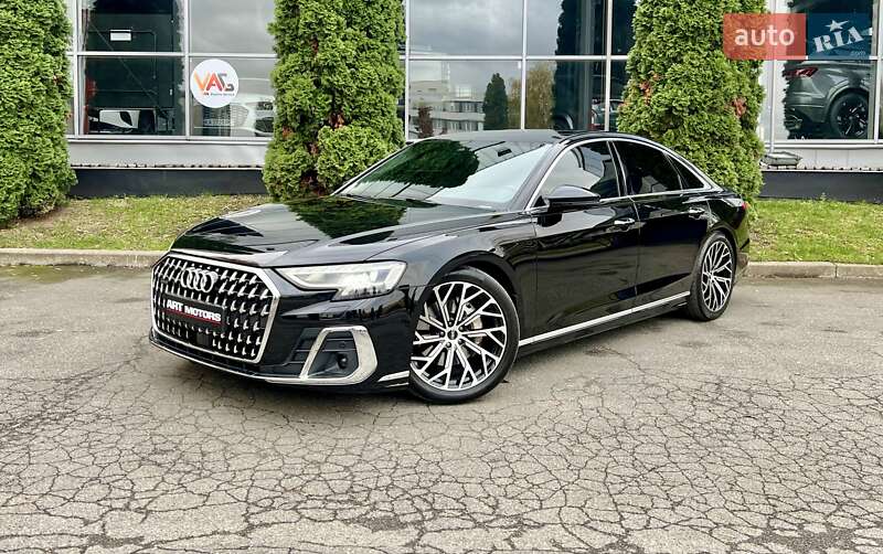 Седан Audi A8 2023 в 