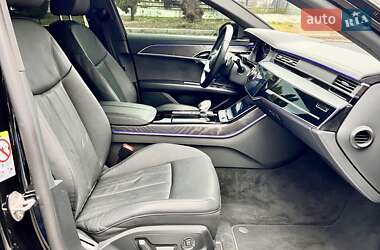 Седан Audi A8 2023 в 