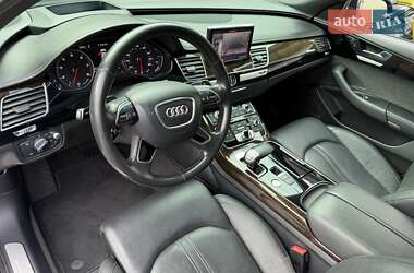Седан Audi A8 2017 в 