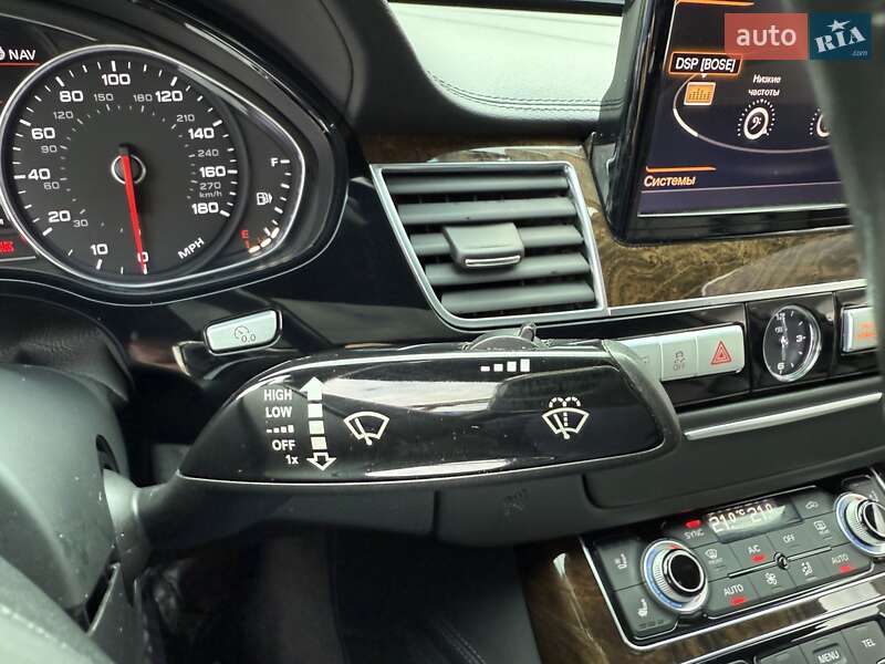 Седан Audi A8 2017 в Вінниці