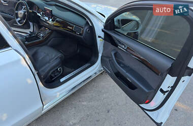 Седан Audi A8 2016 в 
