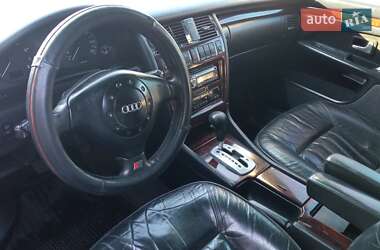 Седан Audi A8 1996 в Днепре
