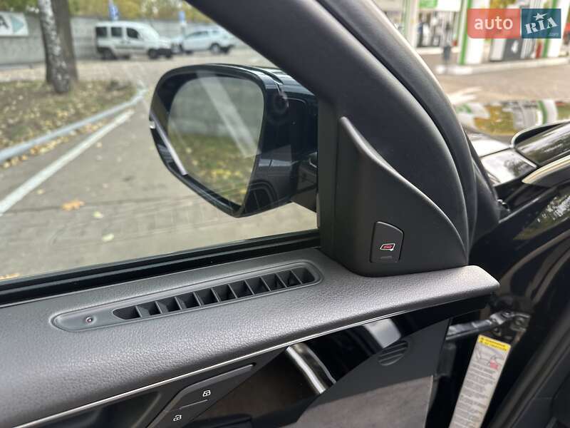 Седан Audi A8 2013 в Киеве