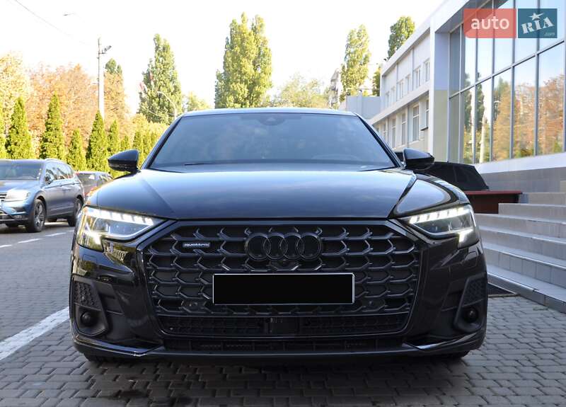 Седан Audi A8 2023 в Одессе
