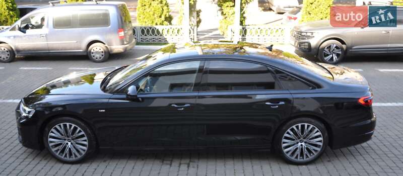 Седан Audi A8 2023 в Одессе