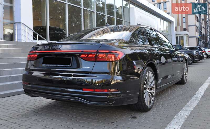 Седан Audi A8 2023 в Одессе