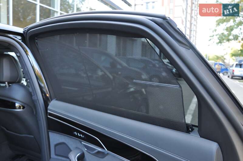 Седан Audi A8 2023 в Одессе